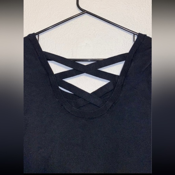 Women’s Sweater Small Black Short Sleeve Top Shirt Cross straps scoop neck - Picture 3 of 4